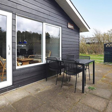 4 Person Holiday Home In L Kken Lokken Luaran gambar