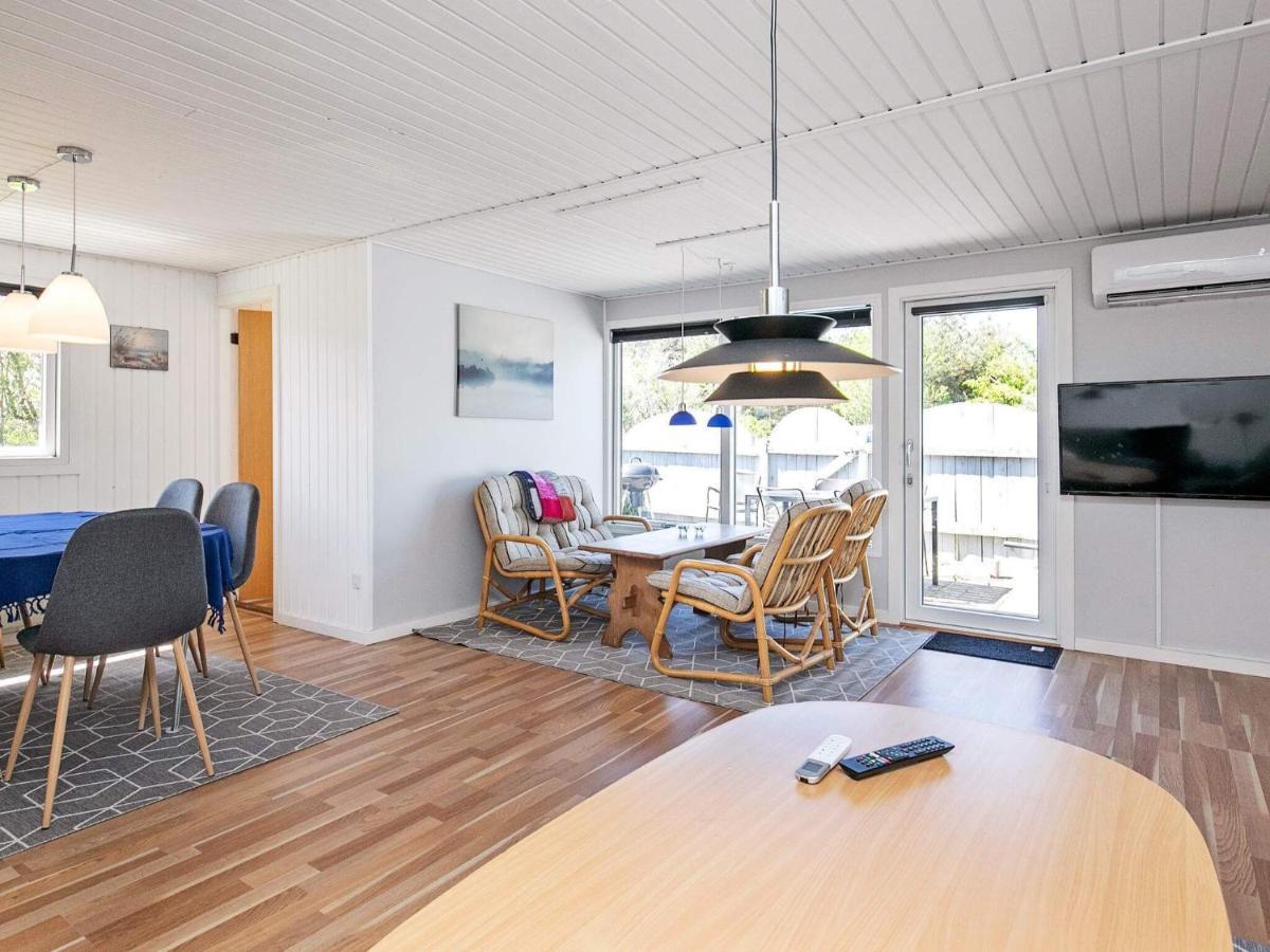4 Person Holiday Home In L Kken Lokken Luaran gambar