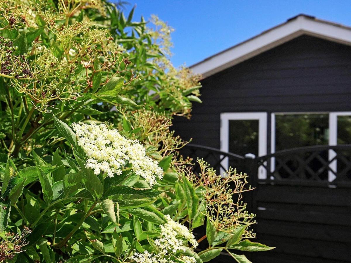 4 Person Holiday Home In L Kken Lokken Luaran gambar