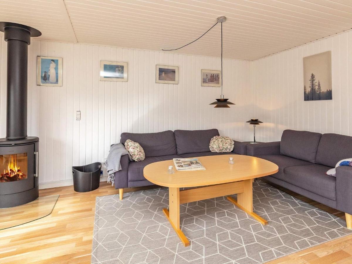 4 Person Holiday Home In L Kken Lokken Luaran gambar